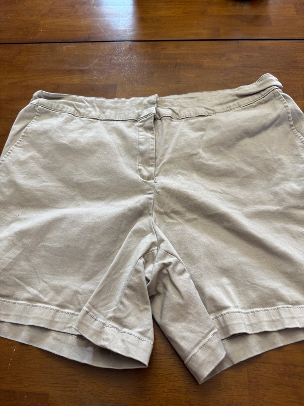 Women’s Classic Cotton Bermuda Shorts in Khaki
